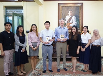 สำนักศิลป์เผยแพร่เอกลักษณ์สวนสุนันทาแก่อาจารย์จากอเมริกา