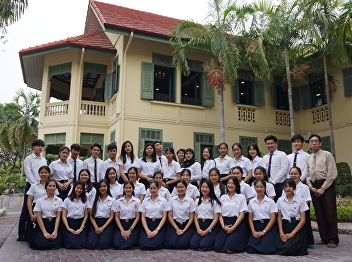 International College Students Learned
the History of SSRU