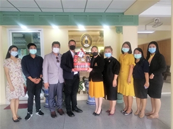 Executives, and staff of Faculty of Fine
and Applied Arts Congratulate to
Director