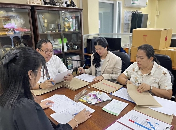 ฝ่ายแผนงานและประกันคุณภาพ
ประชุมเจ้าหน้าที่เกี่ยวข้อง
สอบถามข้อมูลความต้องการของผู้รับบริการ
เพื่อนำมาข้อมูลประกอบการรายงาน EdPEx
หมวด 3 ลูกค้า