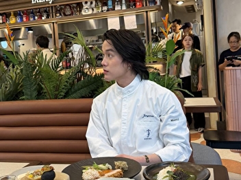 诚邀您参加由 OAC SSRU 主办的 Padiwarada Kitchen X
JamyJames 特别主厨餐桌晚宴。