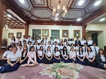 สำนักศิลป์ฯ
ต้อนรับคณะนักศึกษาจากคณะศิลปกรรมศาสตร์
สาขาวิชาการออกแบบนิเทศศิลป์ ชั้นปีที่ ๑
เข้าเยี่ยมชมพิพิธภัณฑ์อาคารสายสุทธานภดล